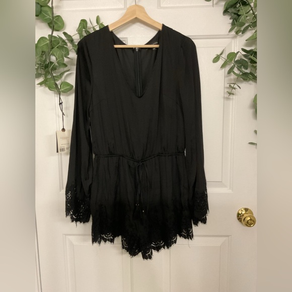 Kendall & Kylie Black Lace Detail Pajama Romper - Picture 4 of 9